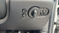 MINI Hatchback 1.5 Cooper Classic 3dr Auto Petrol Hatchback